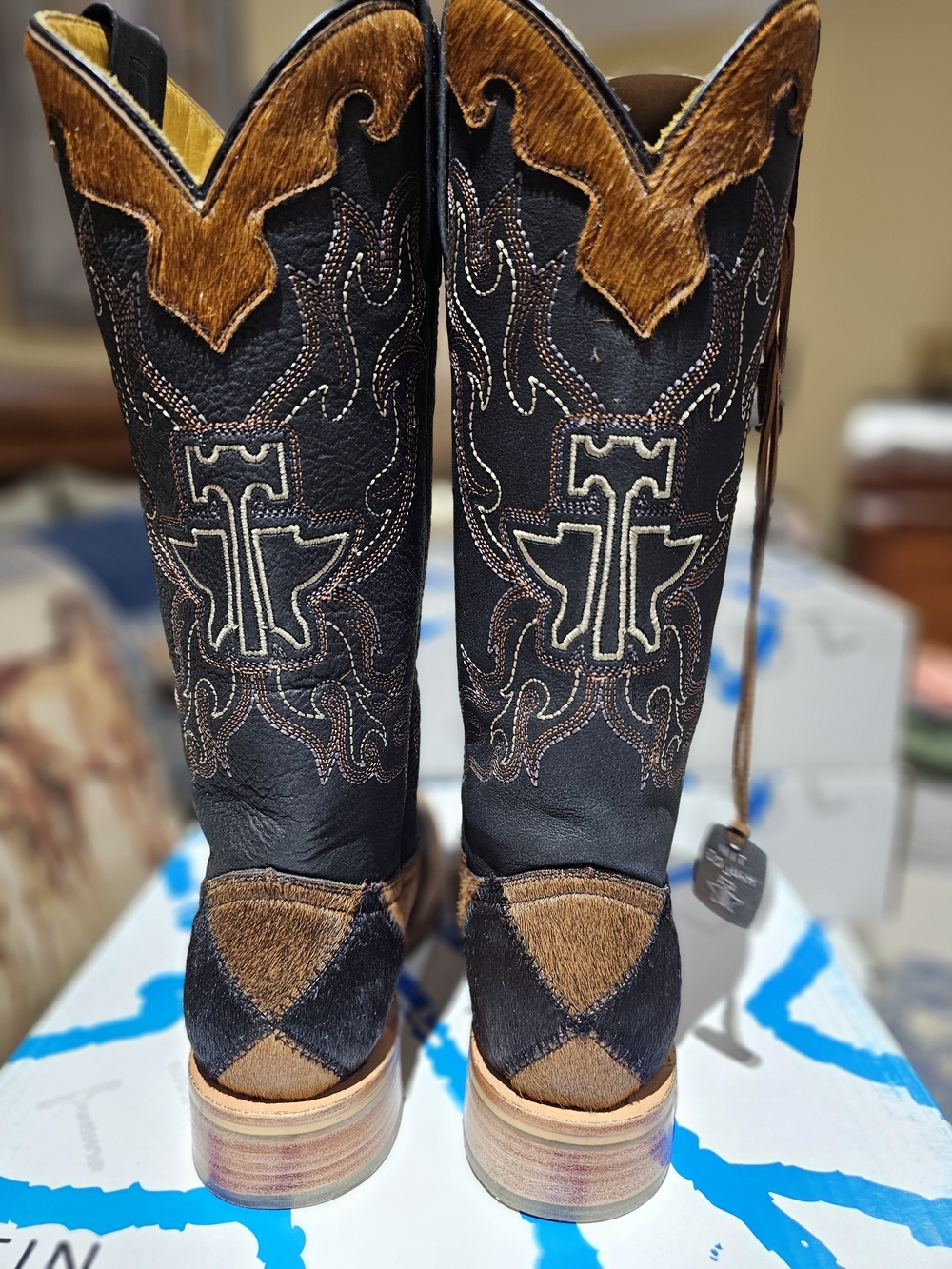 Women Tin Haul 'Fuzzy Wuzzy' Hair-On-Hide Western Western Boots, NIB - Picture 4 of 10